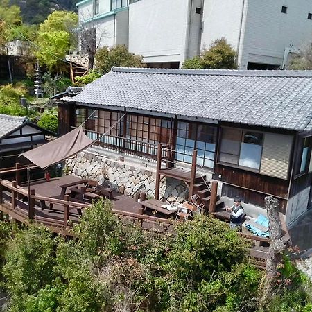 城跡石垣上の絶景古民家宿 鞆城茶屋庵 Tomo Exterior photo