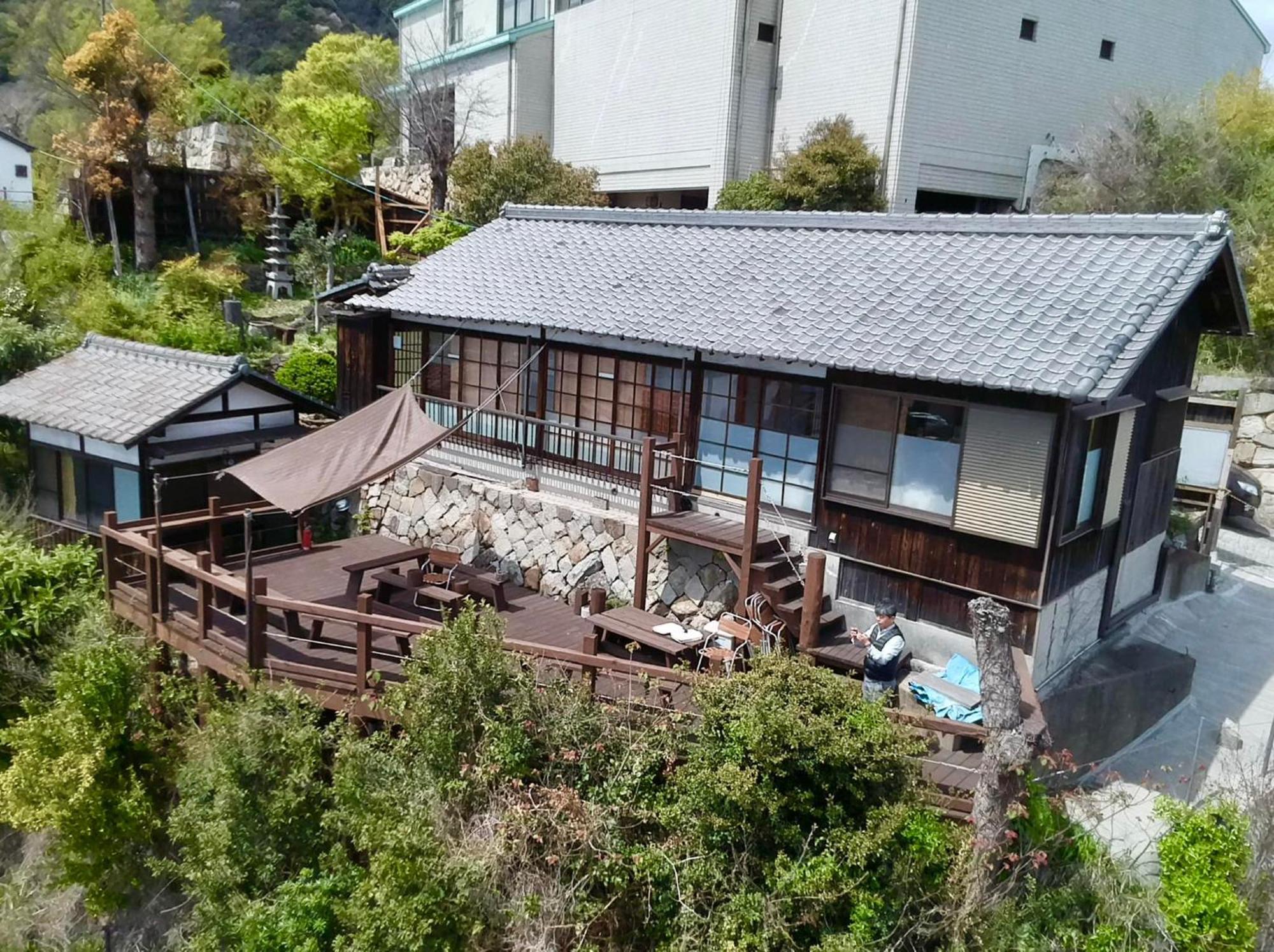 城跡石垣上の絶景古民家宿 鞆城茶屋庵 Tomo Exterior photo